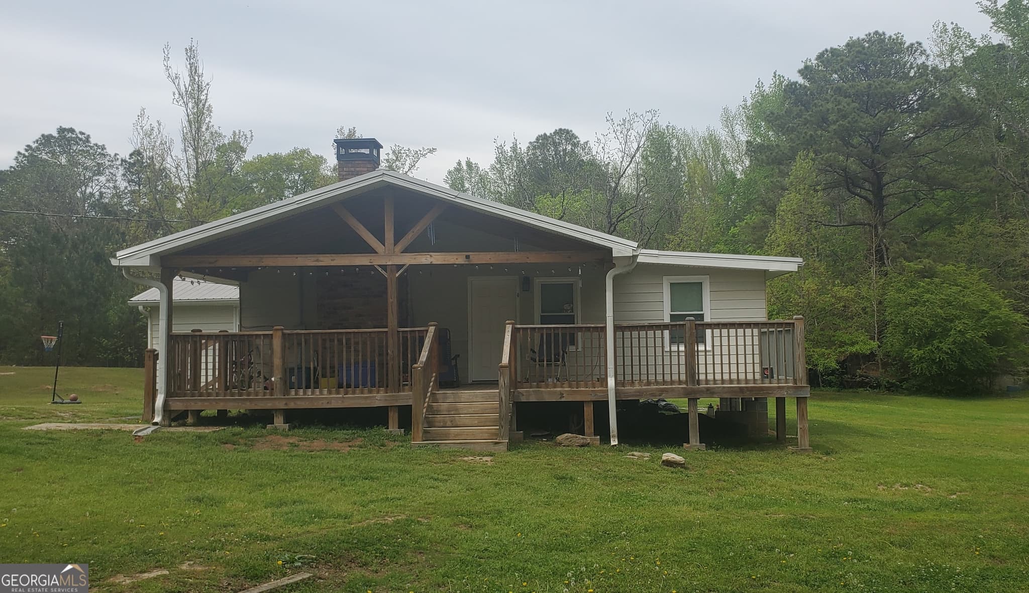 4 bedroom, 2 bathroom, 2,208 sq ft single family residence for sale at 384 Enon Grove Road, Franklin, GA 30217