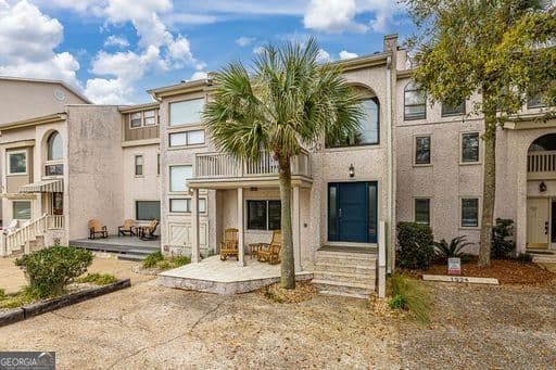 3 bedroom, 4 bathroom, 2,553 sq ft townhouse under contract at 1524 Ocean Boulevard, St. Simons, GA 31522