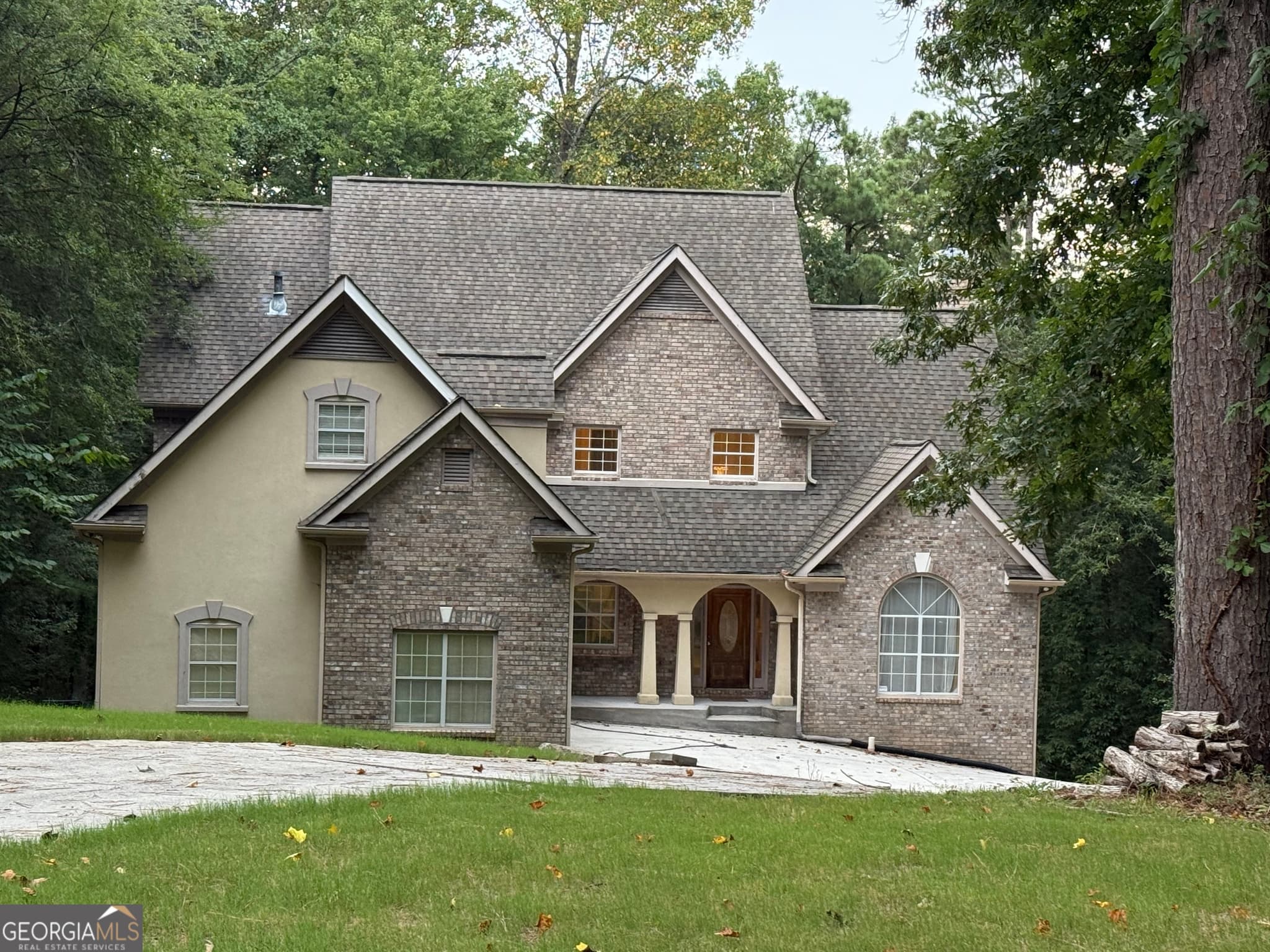 5 bedroom, 4.5 bathroom, 4,004 sq ft single family residence for sale at 3150 Haverhill Cove, Conyers, GA 30012
