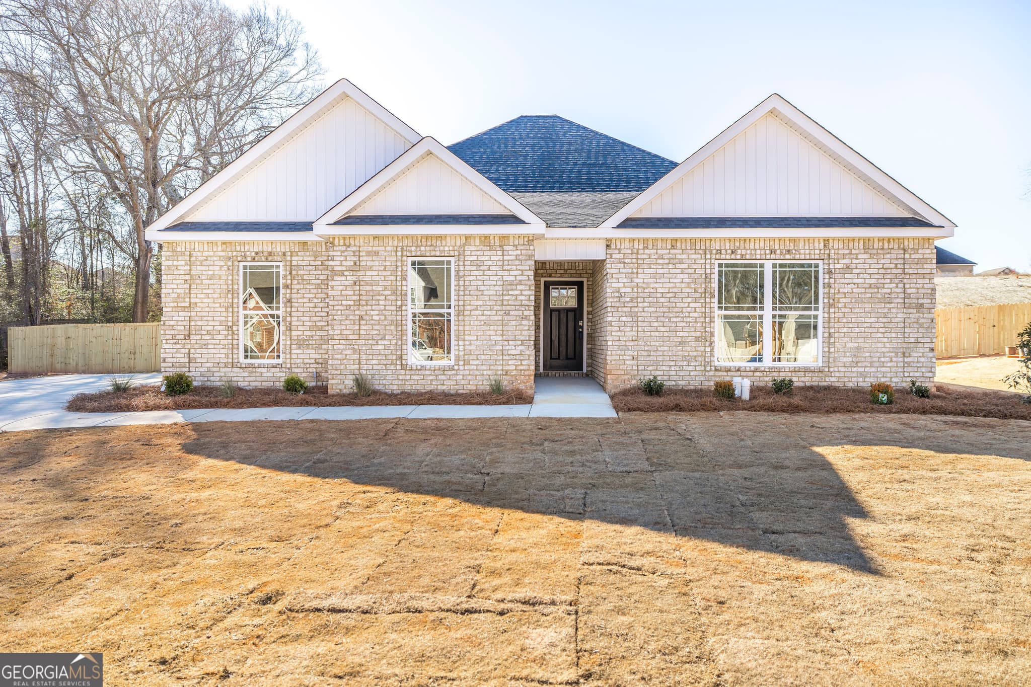4 bedroom, 2 bathroom, 1,812 sq ft single family residence sold at 200 Collins Estate Avenue, Centerville, GA 31028