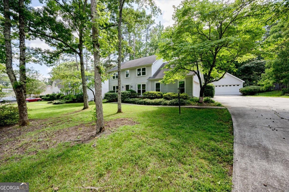 4 bedroom, 2.5 bathroom, 2,637 sq ft single family residence sold at 1434 Craddock Way, Macon, GA 31210
