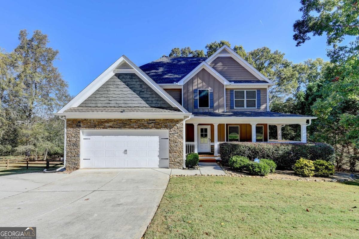 6 bedroom, 3.5 bathroom, 3,553 sq ft single family residence for sale at 1755 Lark Trail, Jefferson, GA 30549