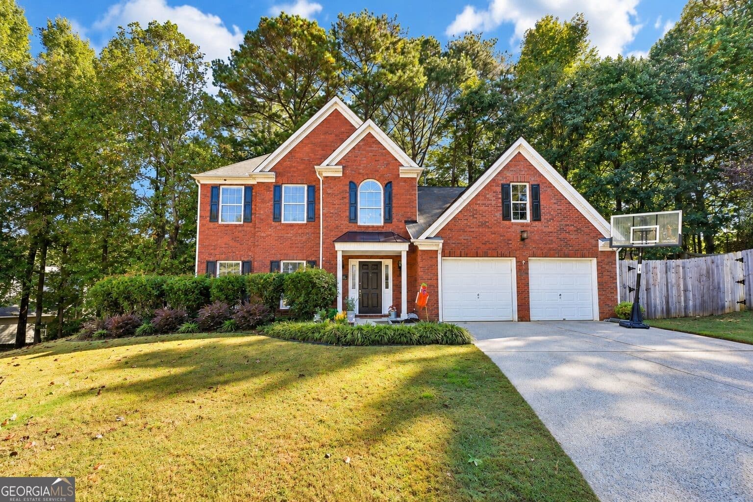 4 bedroom, 2.5 bathroom, 2,585 sq ft single family residence for sale at 206 Five Iron Court, Kennesaw, GA 30144