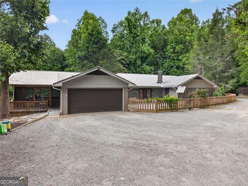 7 bedroom, 5.5 bathroom, 6,910 sq ft single family residence for sale at 105 Whitestone Road North, Talking Rock, GA 30175