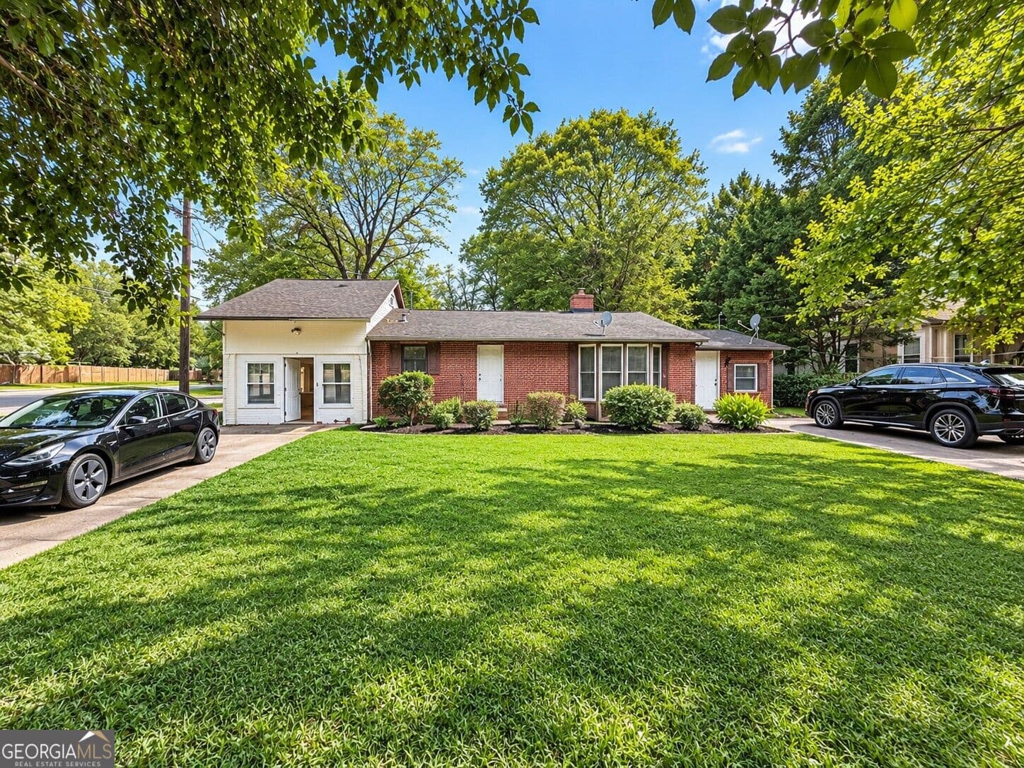 multi family,duplex for sale at 3157 Old Jonesboro Road, Hapeville, GA 30354