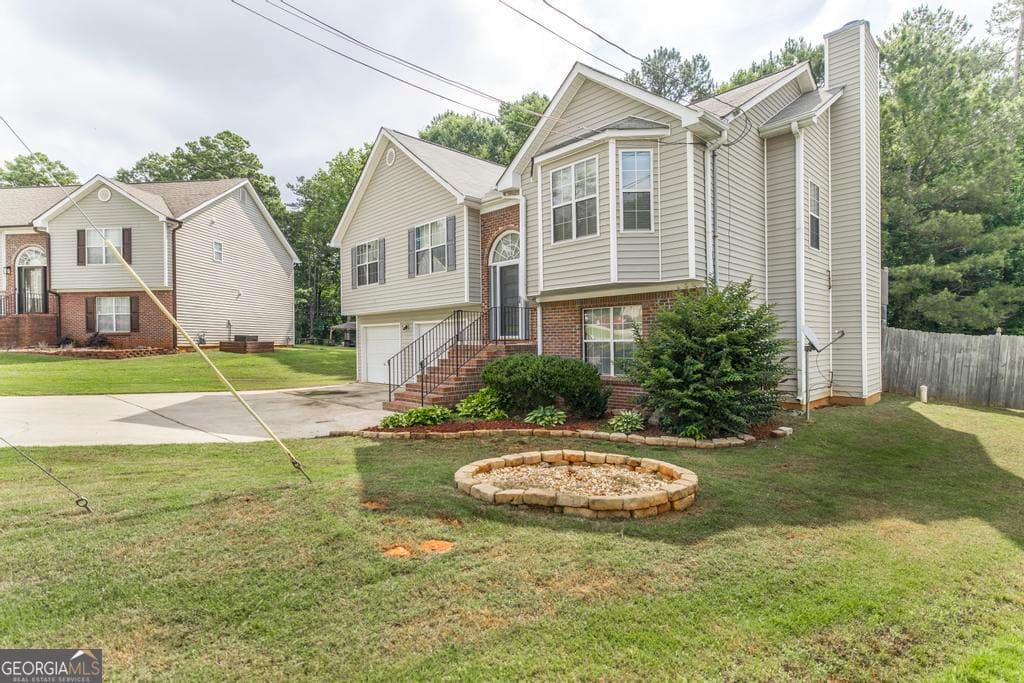 4 bedroom, 3 bathroom, 2,364 sq ft single family residence sold at 2757 Luke Drive, Ellenwood, GA 30294