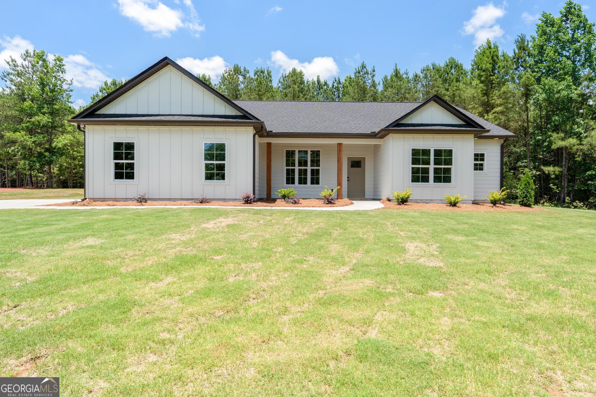 4 bedroom, 3 bathroom, 1,998 sq ft single family residence sold at 498 Martin Mill Road, Moreland, GA 30259