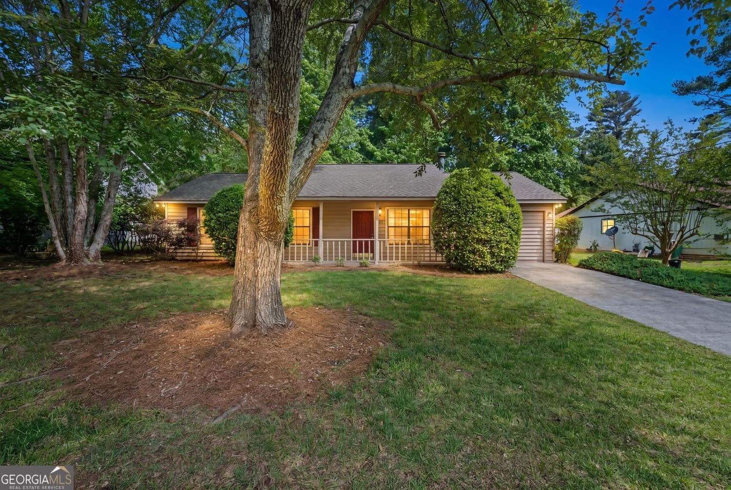 3 bedroom, 2 bathroom, 1,353 sq ft single family residence sold at 4627 Simpson Mill Lane, Duluth, GA 30096