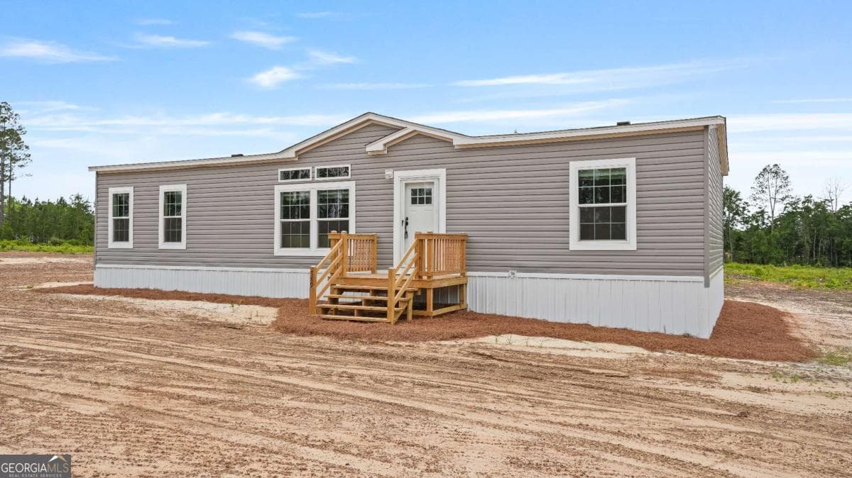 3 bedroom, 2 bathroom, 1,661 sq ft manufactured home,single family residence sold at 789 Hires Road, Jesup, GA 31545