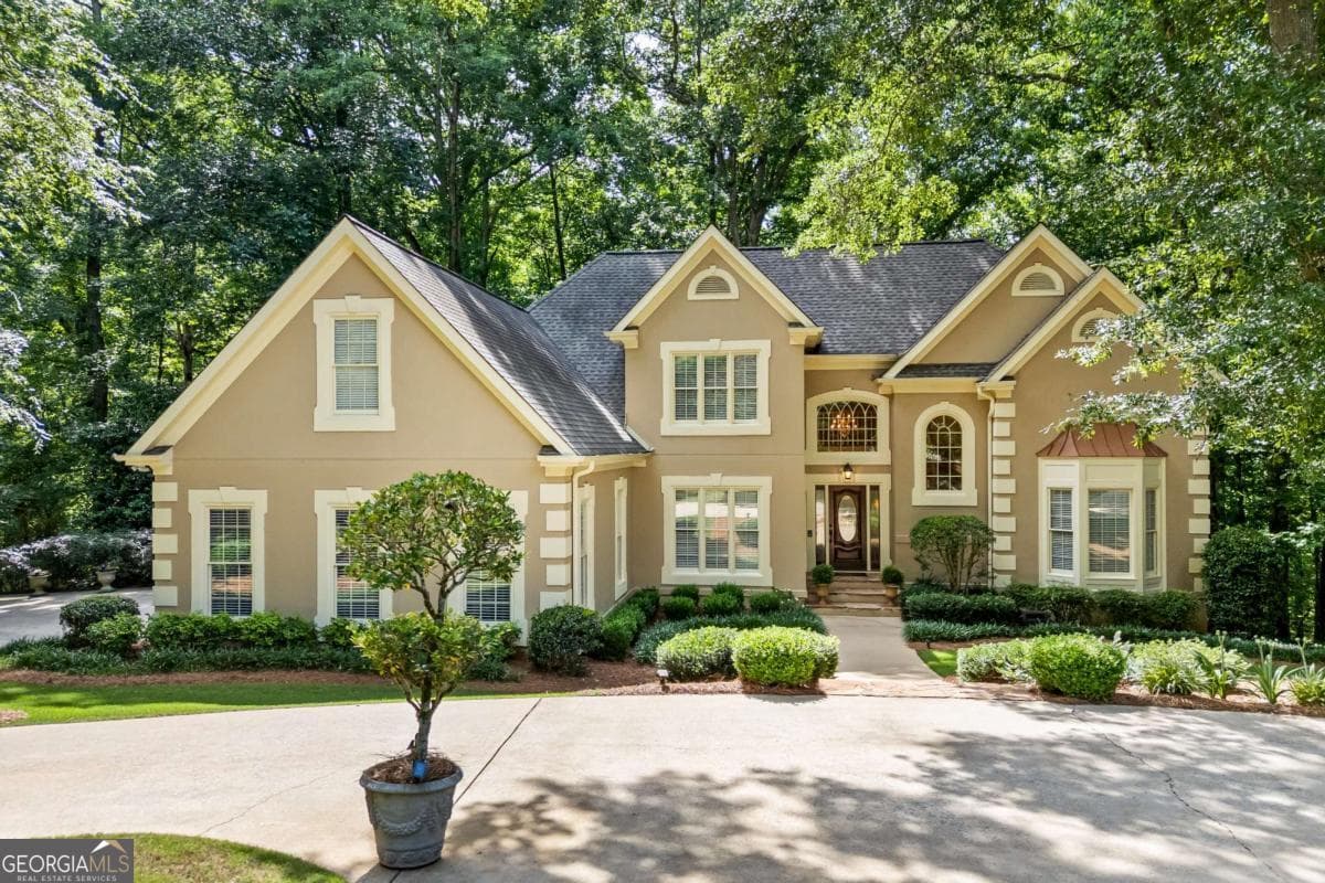 4 bedroom, 3.5 bathroom, 3,745 sq ft single family residence sold at 295 Blue Heron Drive, Athens, GA 30605