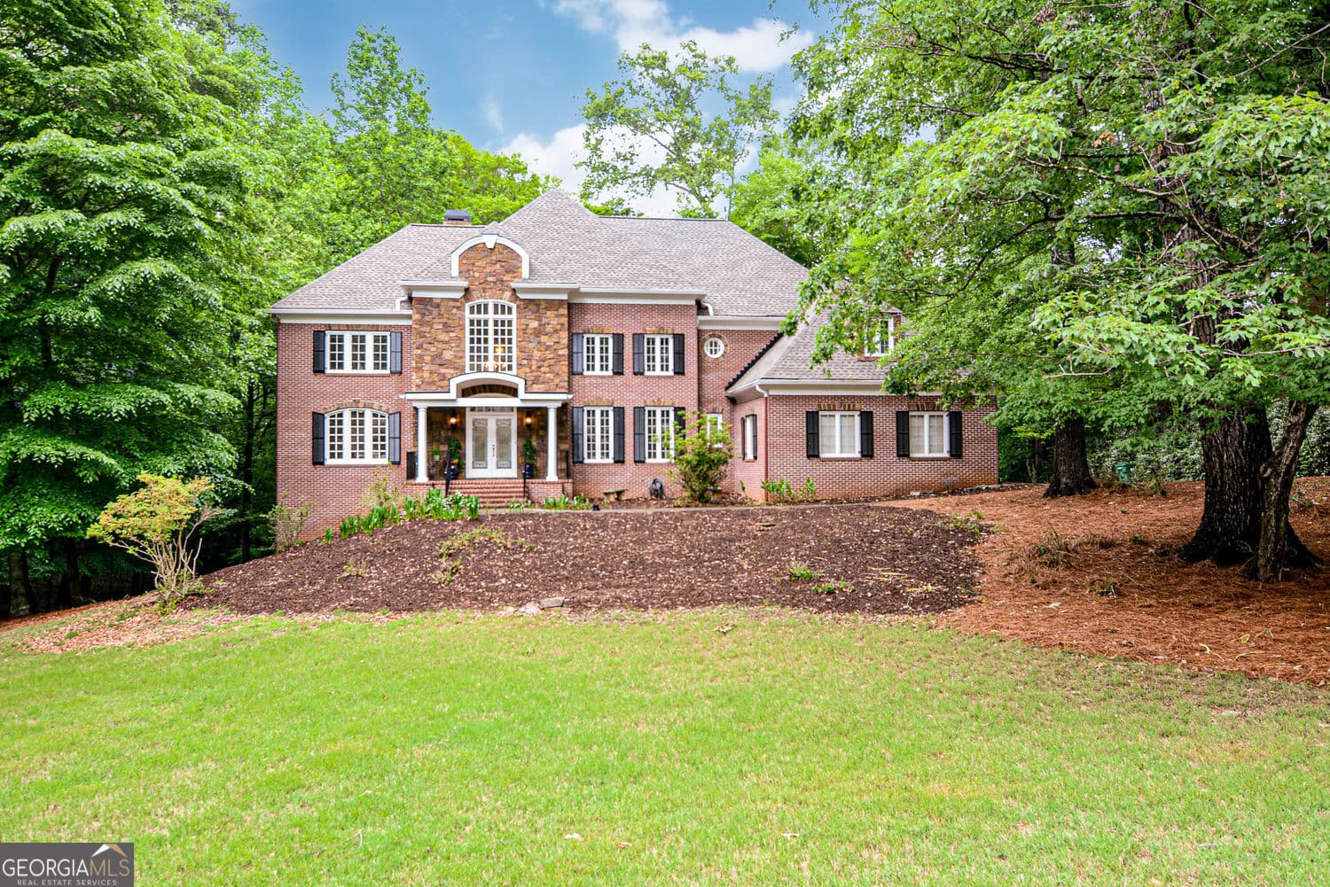 6 bedroom, 7 bathroom, 8,141 sq ft single family residence sold at 4731 Outer Bank Drive, Peachtree Corners, GA 30092