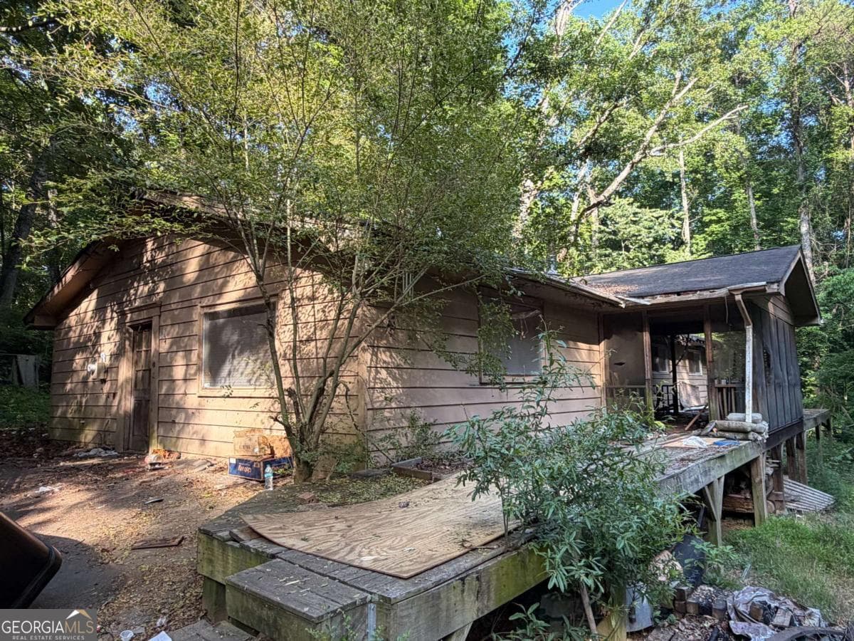 3 bedroom, 2 bathroom single family residence sold at 4593 Seward Road, Powder Springs, GA 30127