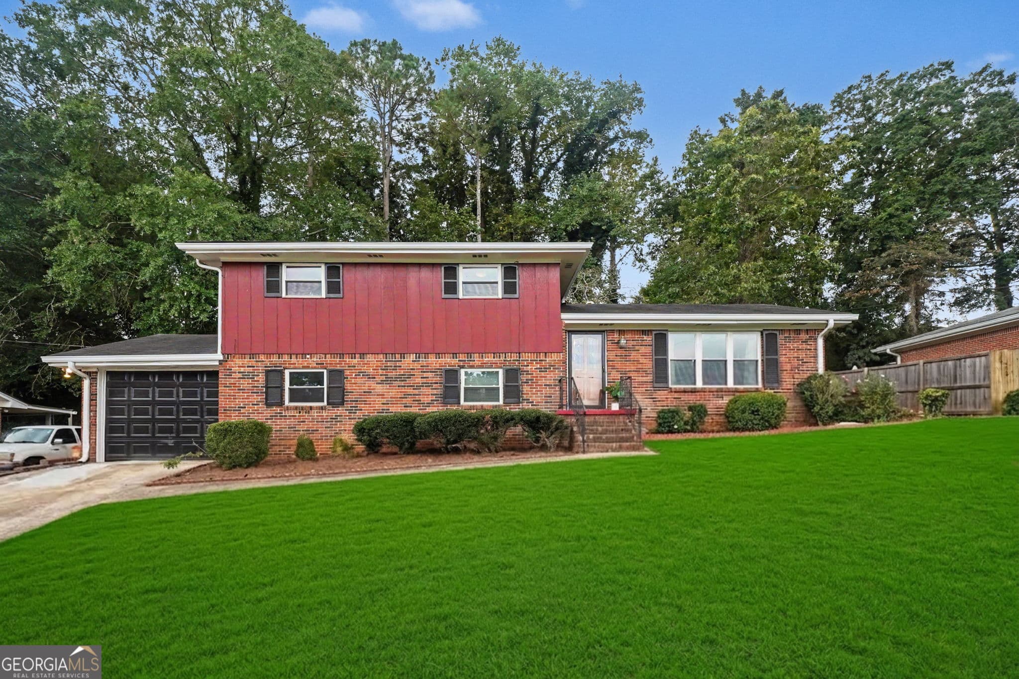 4 bedroom, 2 bathroom, 2,284 sq ft single family residence for sale at 2959 Edna Lane, Decatur, GA 30032