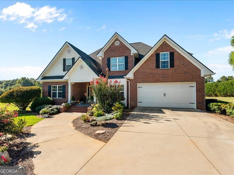 5 bedroom, 2.5 bathroom, 2,148 sq ft single family residence for sale at 1285 Highway 5, Carrollton, GA 30116