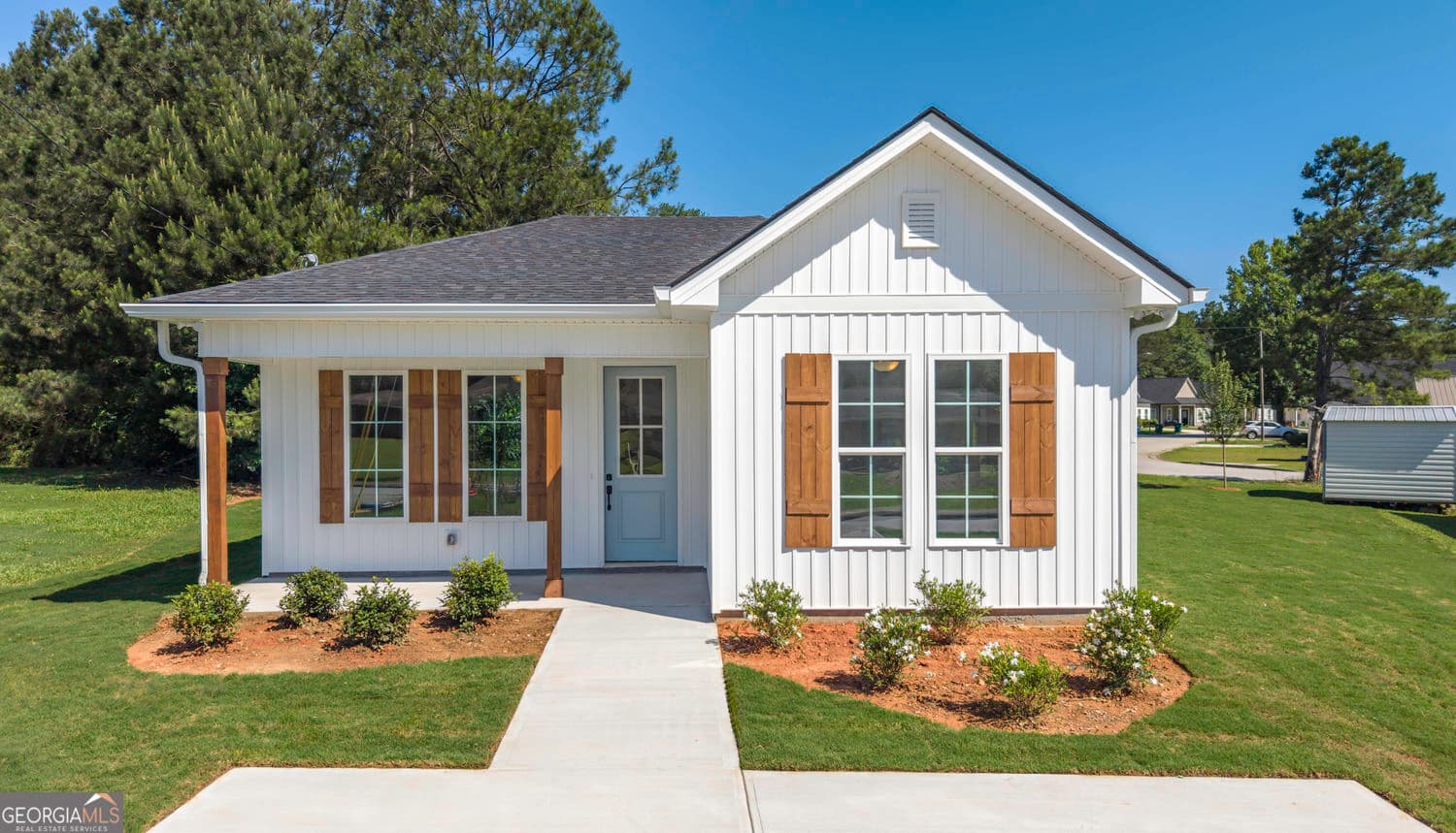 3 bedroom, 2 bathroom, 1,201 sq ft single family residence sold at 613 River Drive, Carrollton, GA 30117