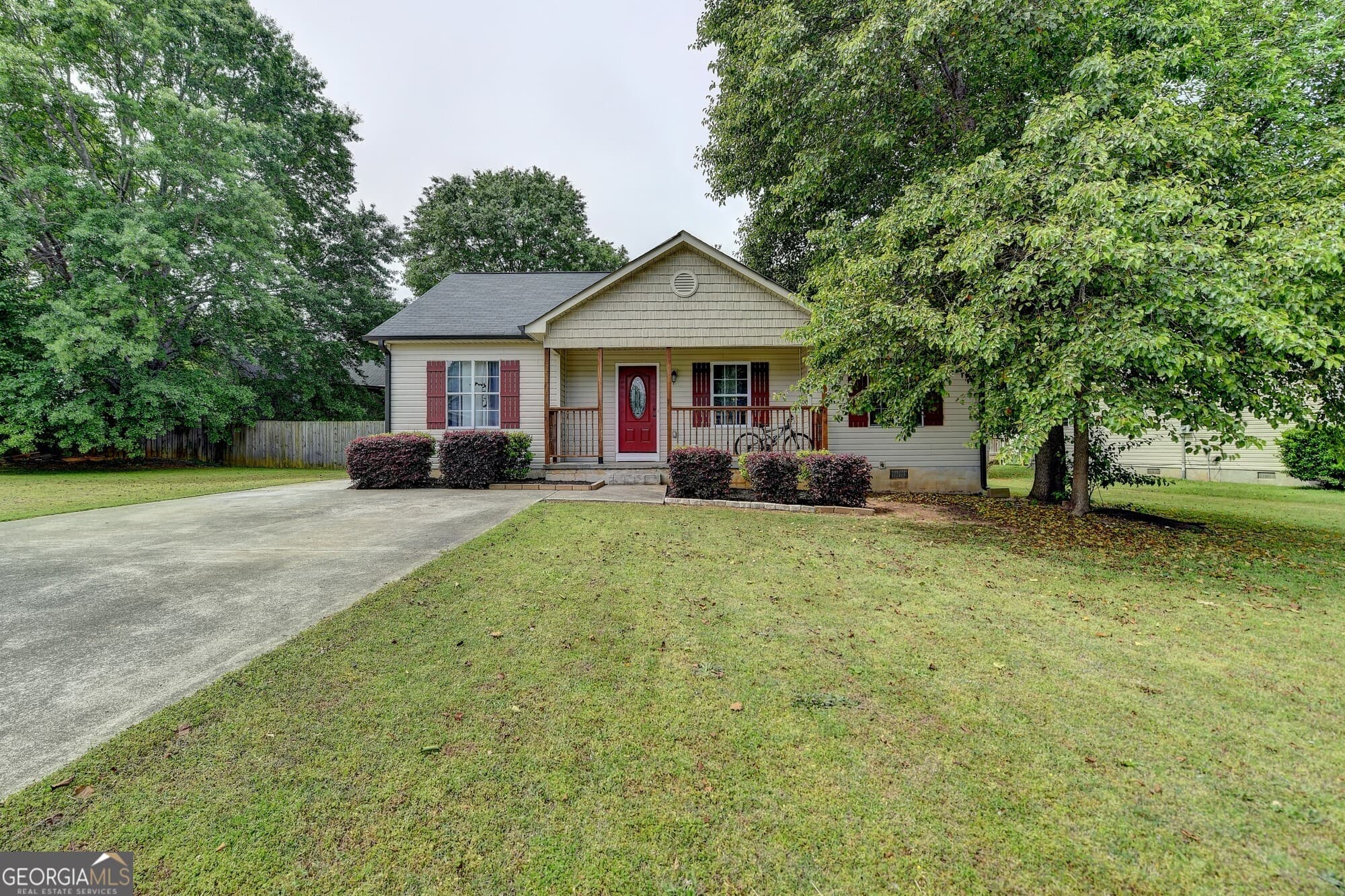 3 bedroom, 2 bathroom, 1,284 sq ft single family residence sold at 406 Missi Lane, Winder, GA 30680