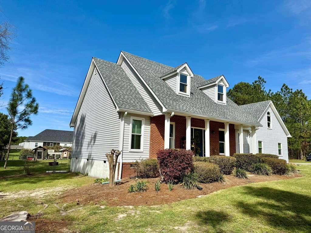 4 bedroom, 2.5 bathroom single family residence sold at 72 Upper Ty Ty Road NA, Tifton, GA 31793
