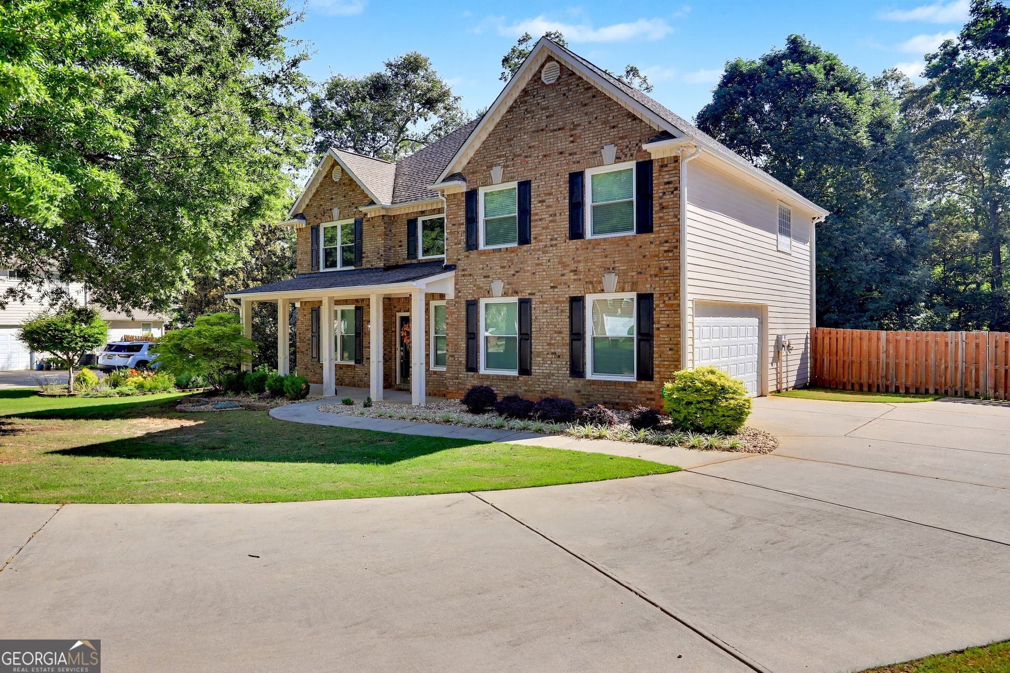 4 bedroom, 2.5 bathroom, 2,451 sq ft single family residence sold at 1533 Rolling Meadows Drive, Mcdonough, GA 30253