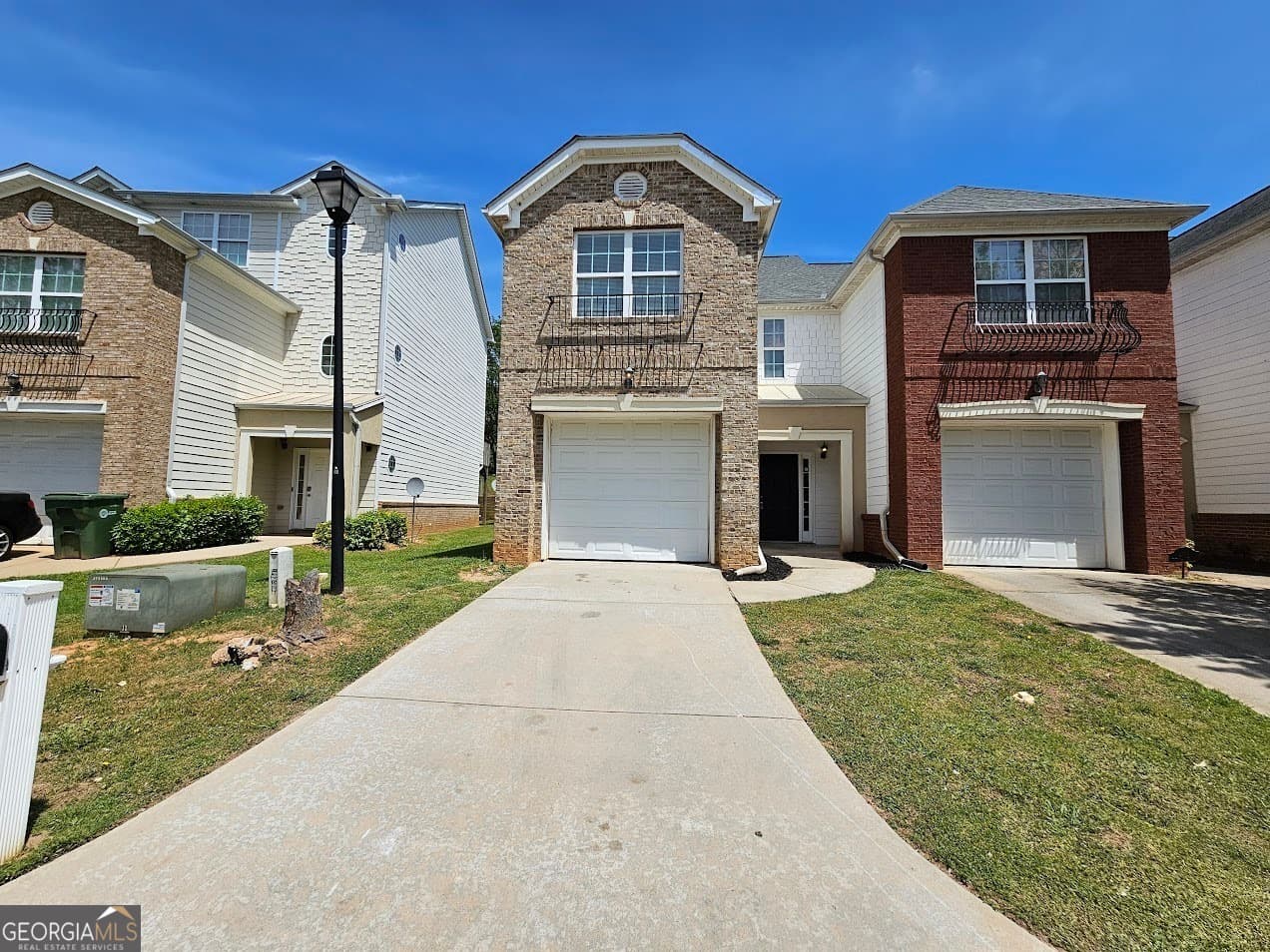 3 bedroom, 2.5 bathroom, 1,644 sq ft townhouse sold at 4316 SW Notting Hill Drive, Atlanta, GA 30331