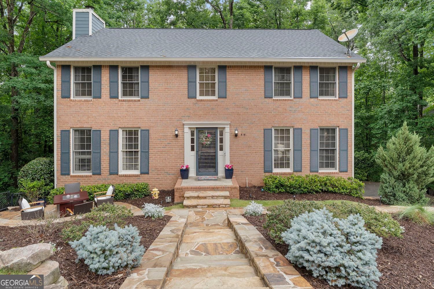 4 bedroom, 2.5 bathroom, 3,208 sq ft single family residence sold at 515 Bellfield Court, Roswell, GA 30076
