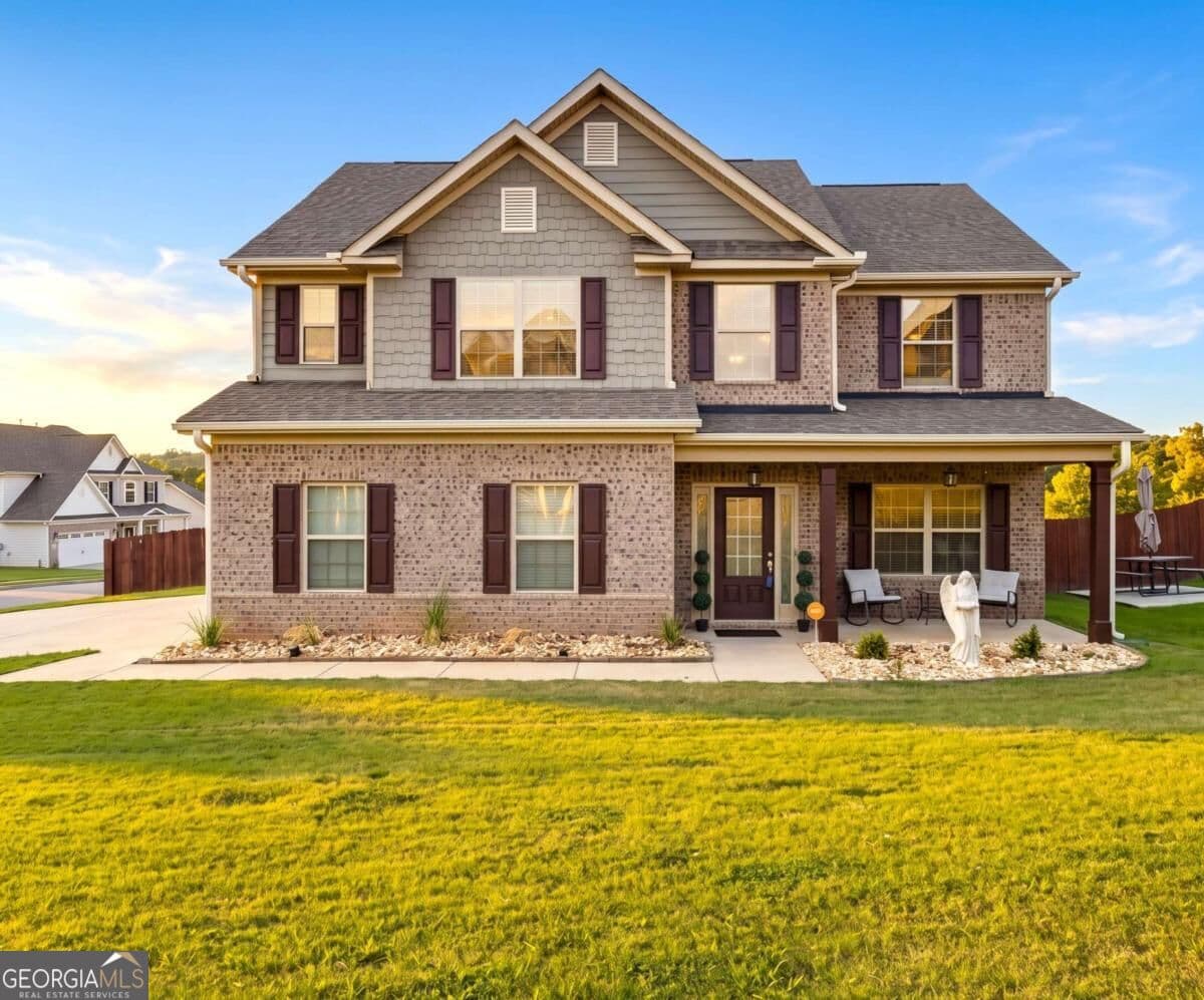 5 bedroom, 2.5 bathroom, 2,501 sq ft single family residence for sale at 2601 Glenbrook Lane, Conyers, GA 30012