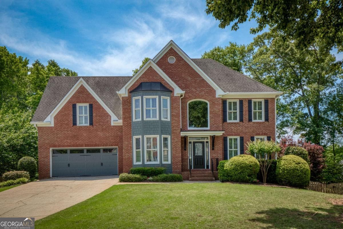 4 bedroom, 4.5 bathroom, 4,416 sq ft single family residence sold at 465 Hembree Grove Ovrlk, Roswell, GA 30076