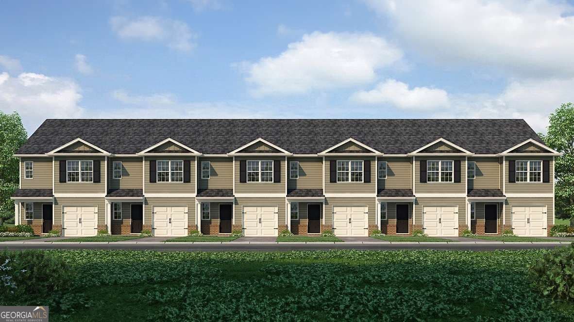 3 bedroom, 2.5 bathroom townhouse for sale at 222 Kenmore Circle, Perry, GA 31069
