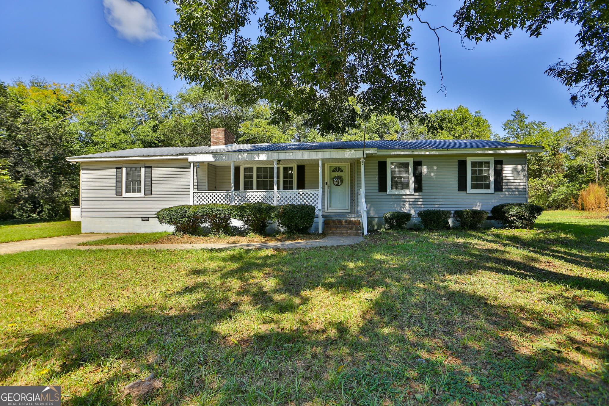 4 bedroom, 2 bathroom, 1,640 sq ft single family residence under contract at 4535 Sunhill Grange Road, Sandersville, GA 31082