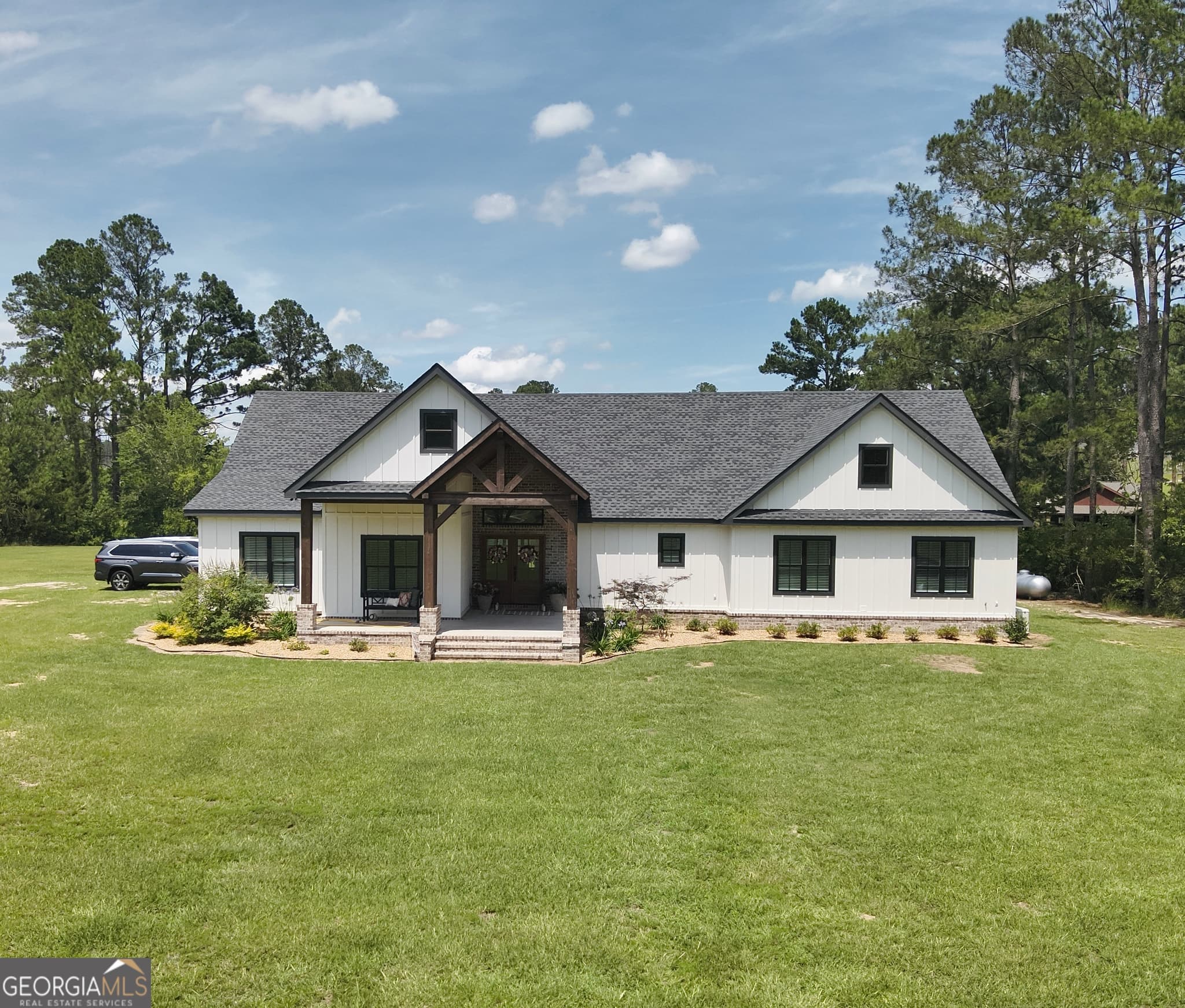 4 bedroom, 2.5 bathroom, 2,849 sq ft single family residence for sale at 149 Owl Head Trail, Hazlehurst, GA 31539