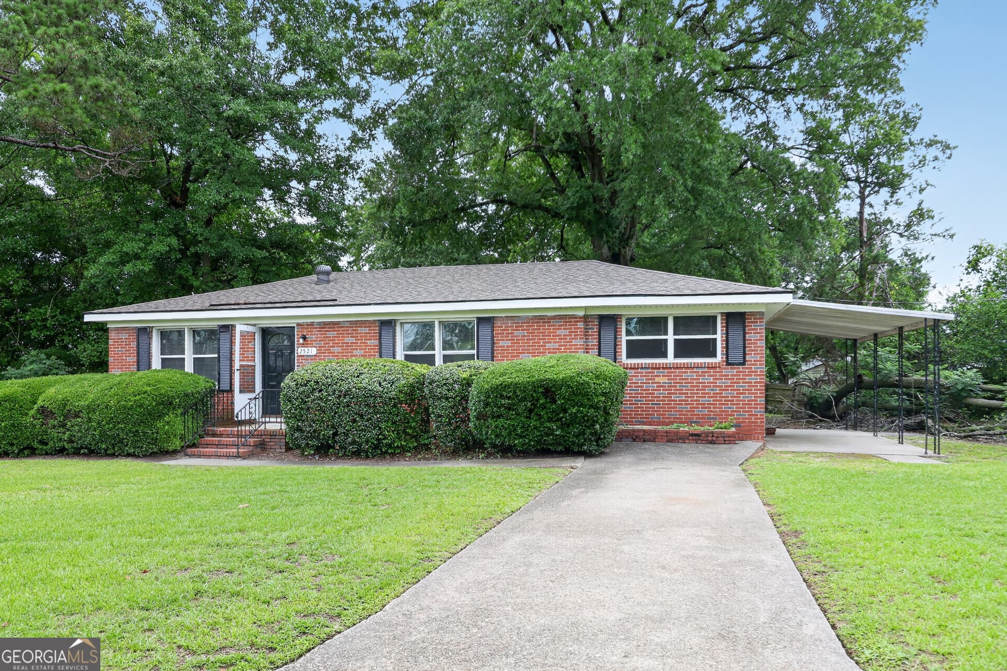 3 bedroom, 1 bathroom, 1,128 sq ft single family residence sold at 2521 Briarwood Avenue, Augusta, GA 30906