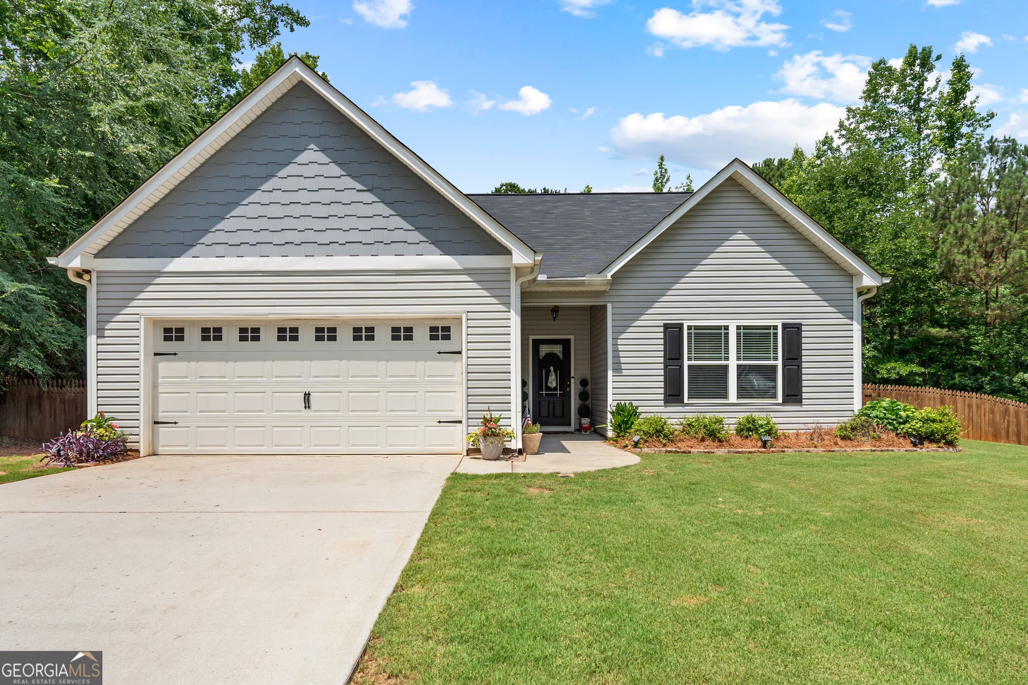 3 bedroom, 2 bathroom, 1,744 sq ft single family residence sold at 273 Park Pine Circle, Grantville, GA 30220