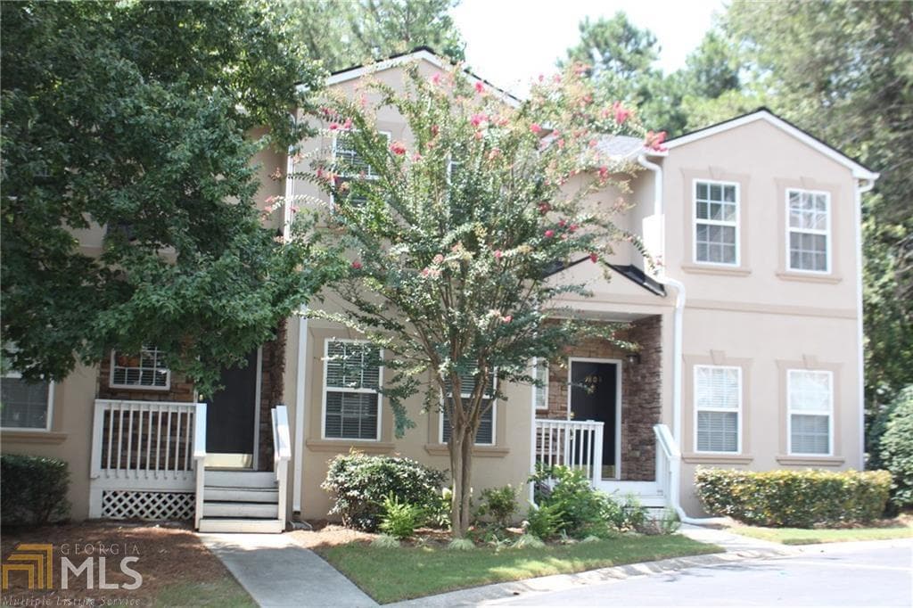 2 bedroom, 2.5 bathroom, 1,950 sq ft single family residence for rent at 1803 Mason Creek Circle, Sandy Springs, GA 30350 for $2,300 a month