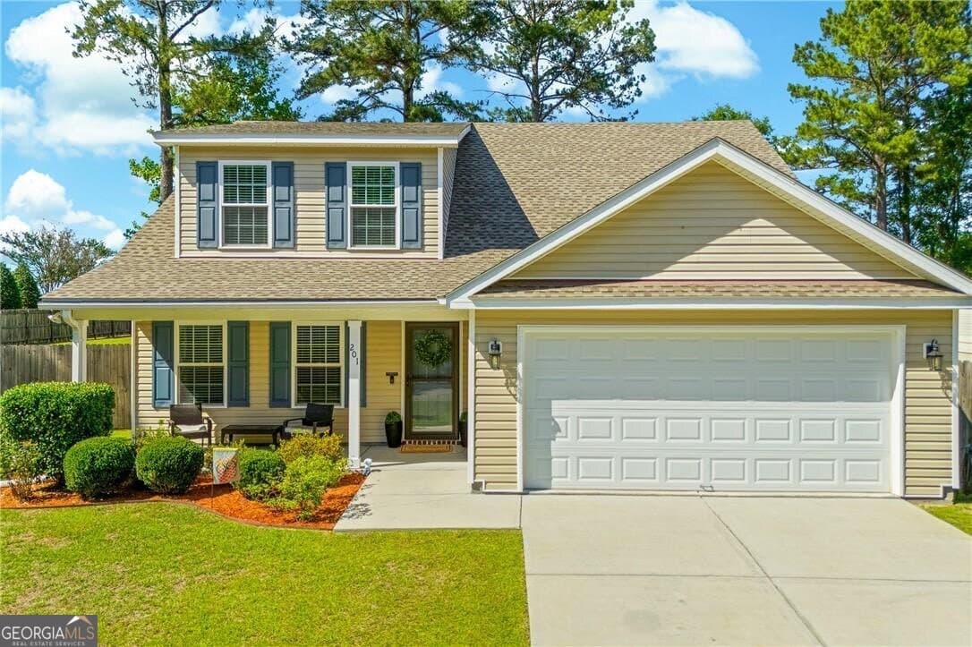 4 bedroom, 2.5 bathroom, 2,831 sq ft single family residence sold at 201 Thornwood Court, Statesboro, GA 30458