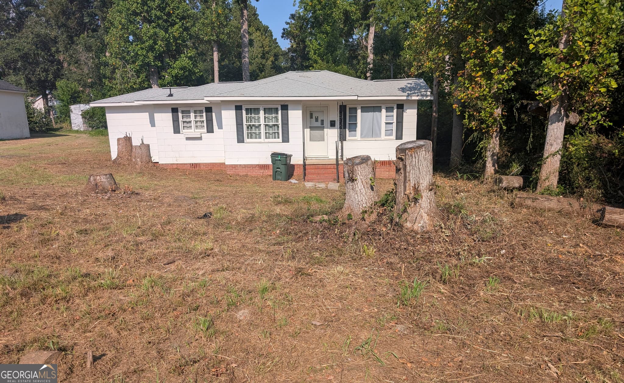 2 bedroom, 1 bathroom, 974 sq ft single family residence for sale at 646 N Main Street, Swainsboro, GA 30401