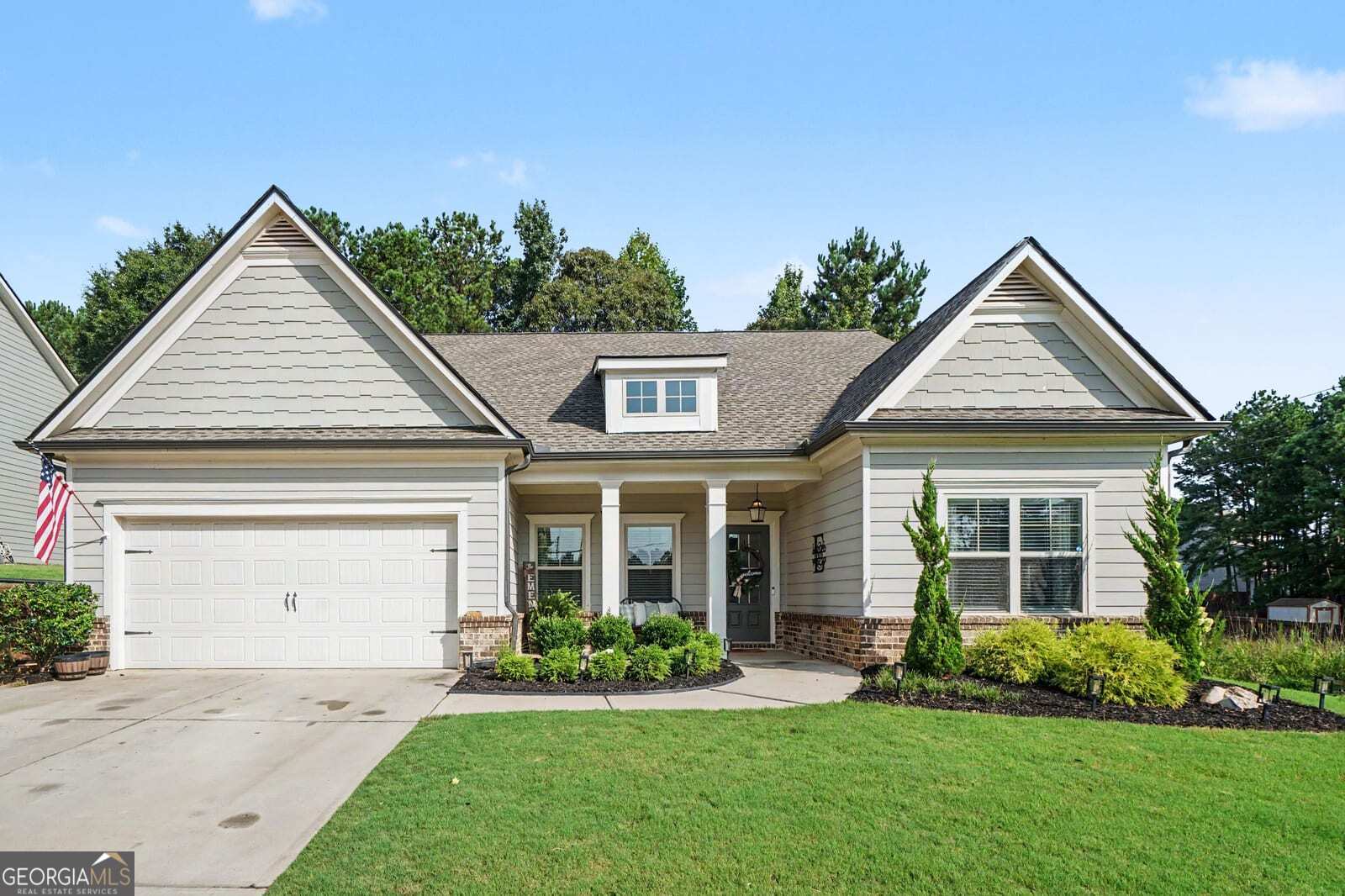 4 bedroom, 3.5 bathroom, 2,534 sq ft single family residence for sale at 542 Widgeon Way, Jefferson, GA 30549