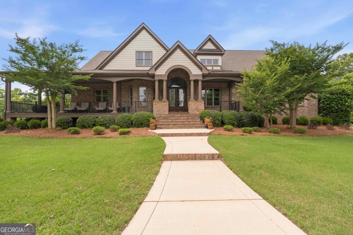 4 bedroom, 4.5 bathroom, 7,076 sq ft single family residence sold at 1090 White Oak Way, Buckhead, GA 30625