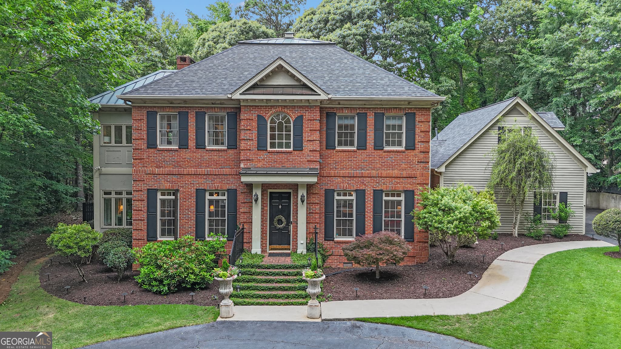 5 bedroom, 3.5 bathroom, 4,306 sq ft single family residence sold at 321 N Peachtree Parkway, Peachtree City, GA 30269