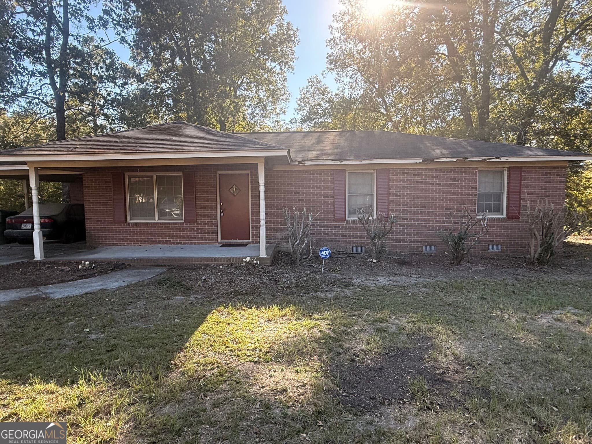 3 bedroom, 1 bathroom, 1,363 sq ft single family residence for sale at 165 Country World Drive, Macon, GA 31211