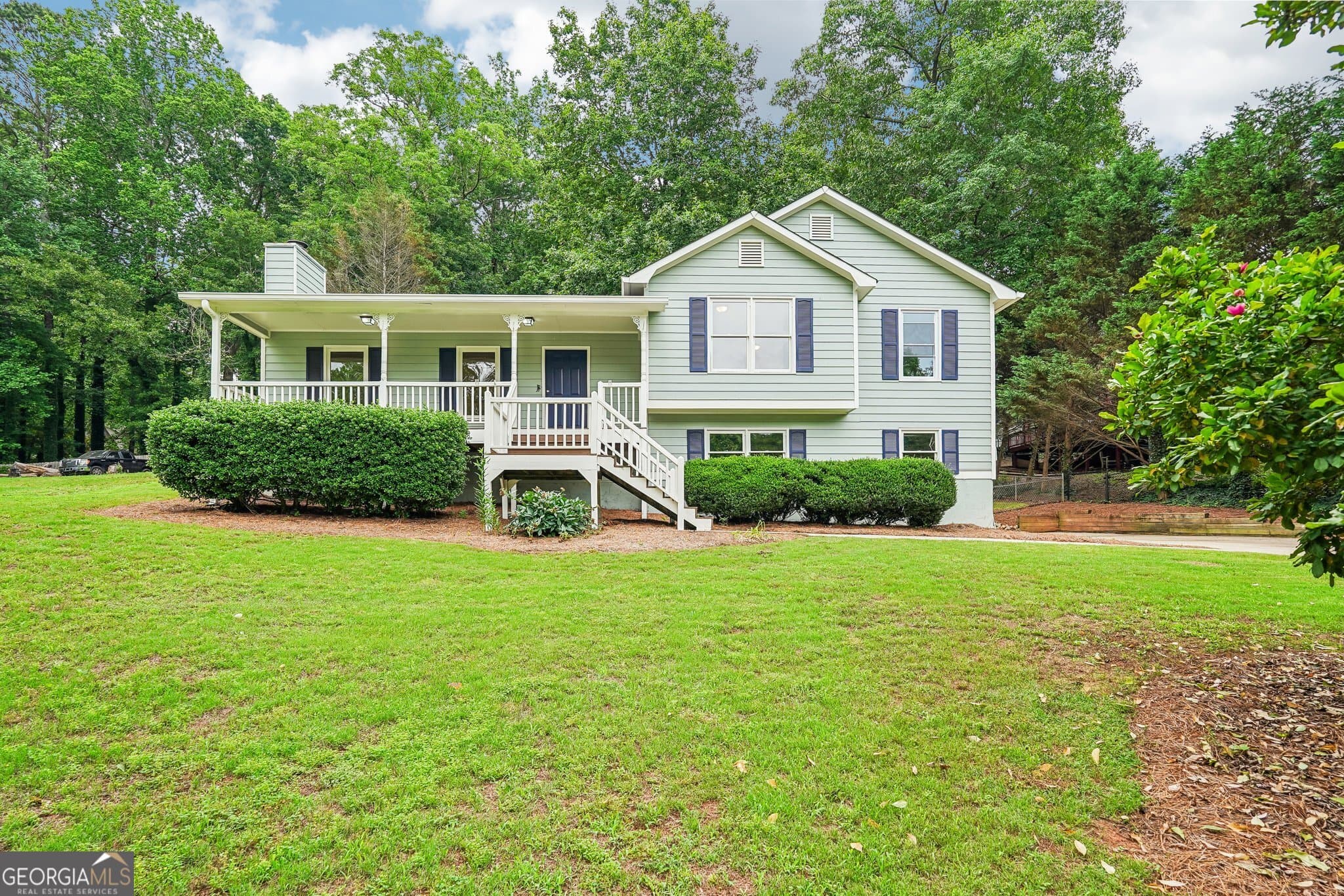 4 bedroom, 2 bathroom, 1,636 sq ft single family residence sold at 290 Mill Pointe Trail, Dallas, GA 30157