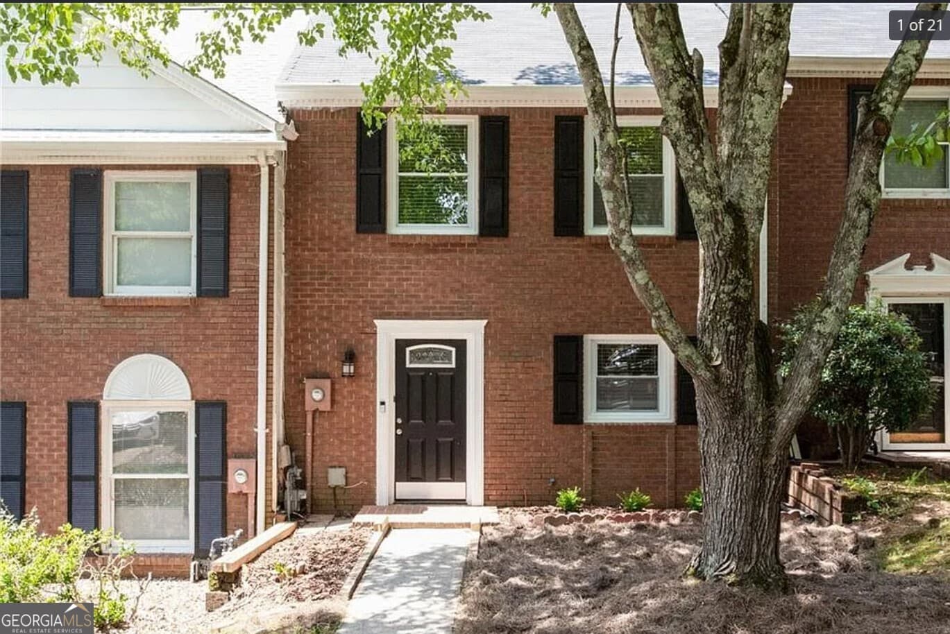 2 bedroom, 2.5 bathroom, 1,280 sq ft single family residence sold at 169 Willow Stream Court, Roswell, GA 30076