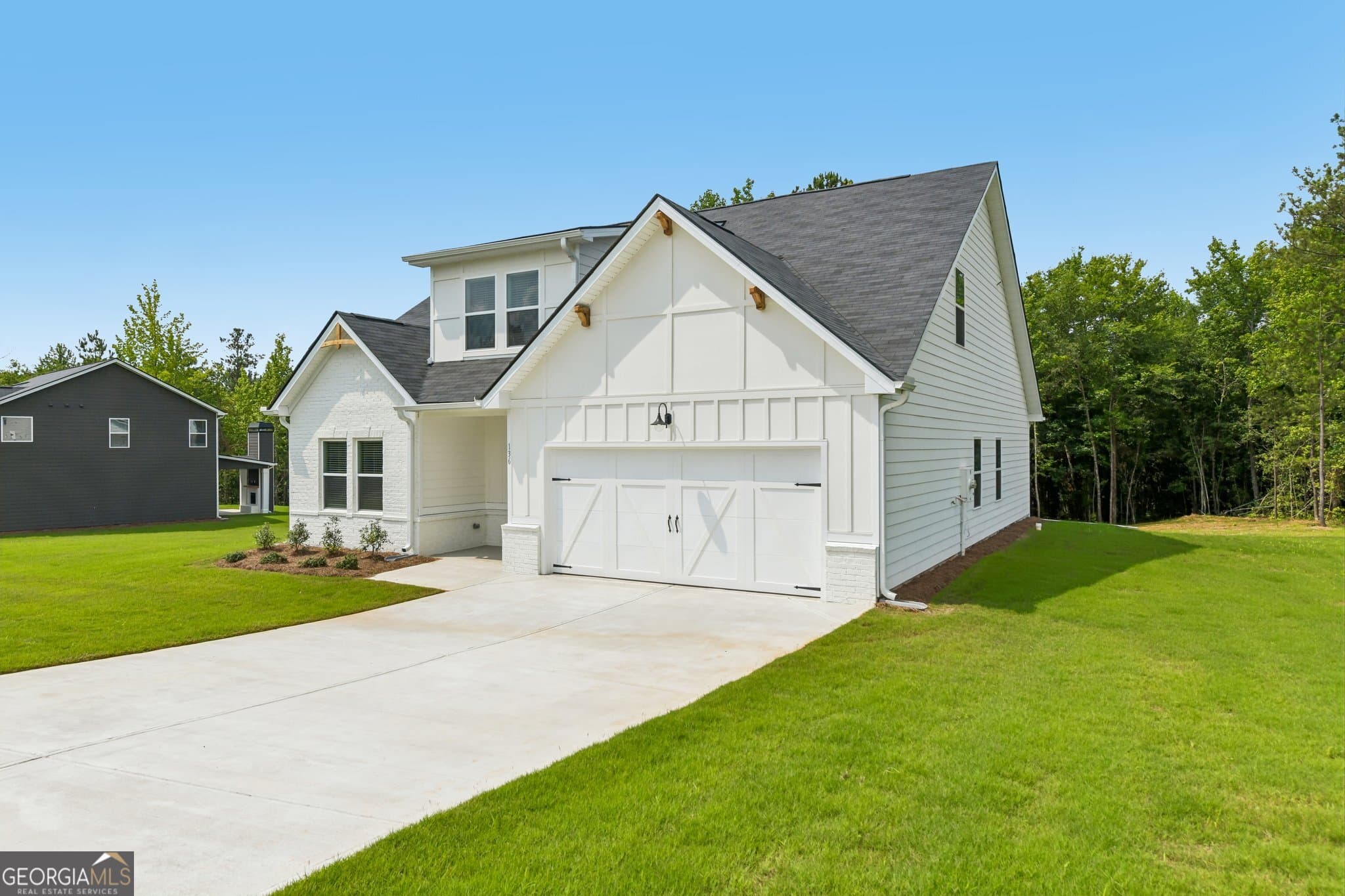 4 bedroom, 3 bathroom, 2,550 sq ft single family residence sold at 136 Post Oak Drive, Jackson, GA 30233