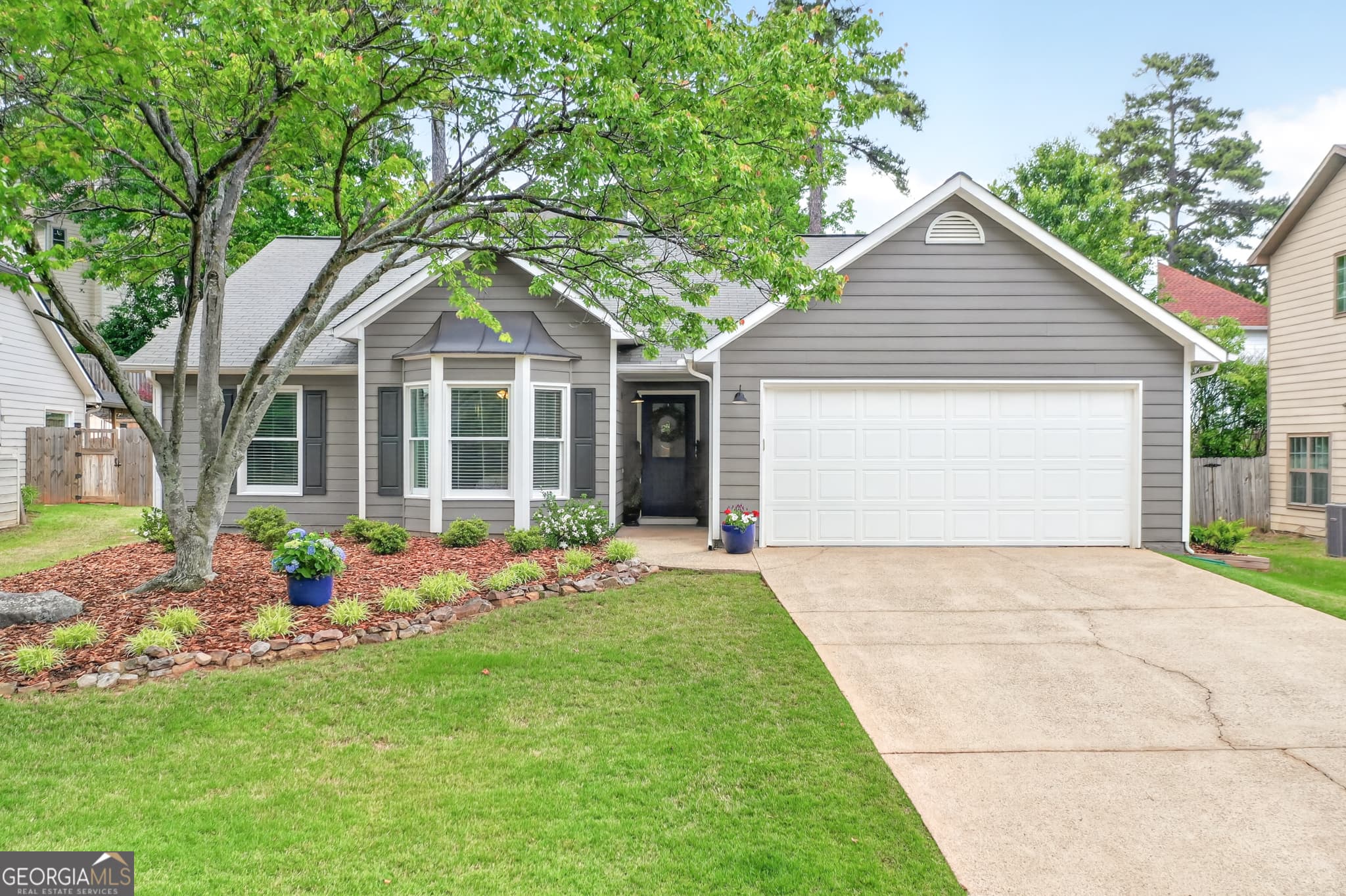 3 bedroom, 2 bathroom, 1,840 sq ft single family residence sold at 215 Tanners Court, Johns Creek, GA 30022