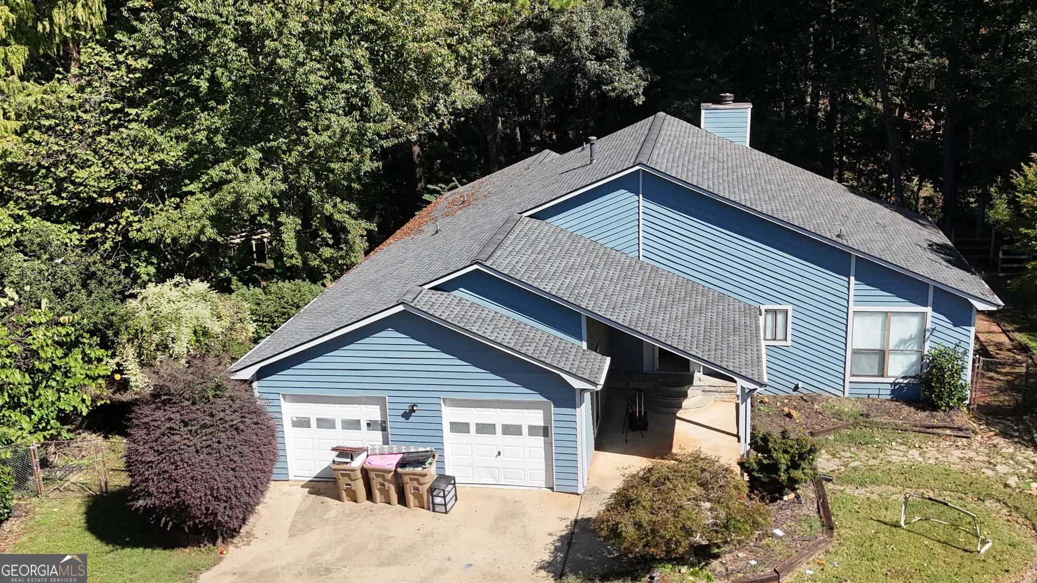 3 bedroom, 2 bathroom, 1,886 sq ft single family residence for sale at 715 Babbling Creek Place, Johns Creek, GA 30022