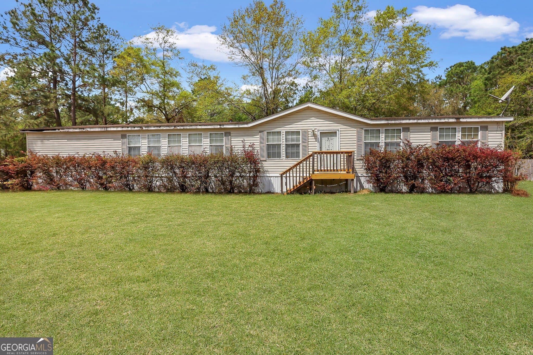 4 bedroom, 2 bathroom, 2,432 sq ft single family residence sold at 35 Jenny Lane, Pembroke, GA 31321