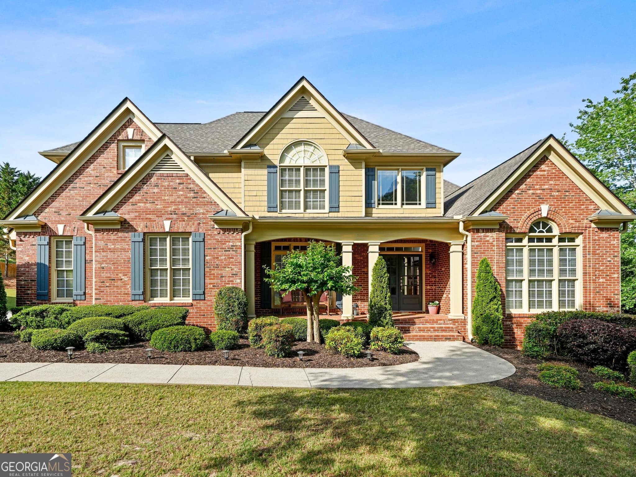 4 bedroom, 3.5 bathroom, 3,450 sq ft single family residence sold at 1490 Boomer Circle, Suwanee, GA 30024