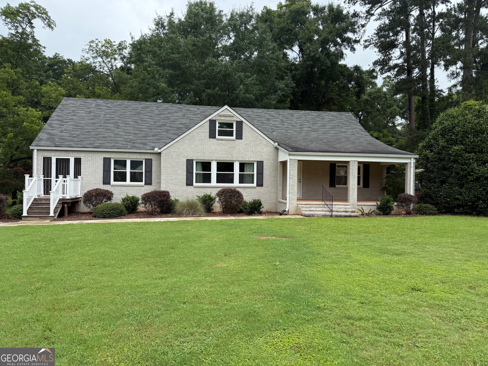 6 bedroom, 3 bathroom, 2,448 sq ft single family residence for sale at 706 Hill Street, Thomaston, GA 30286
