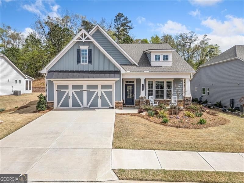 3 bedroom, 2 bathroom, 1,829 sq ft single family residence sold at 221 Hickory Bluffs Parkway, Canton, GA 30114