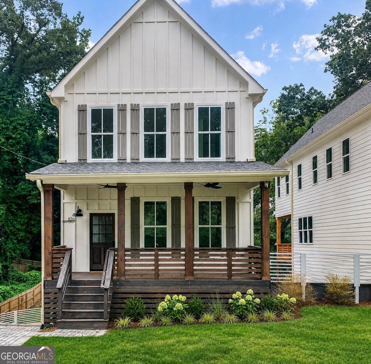 4 bedroom, 3.5 bathroom, 2,604 sq ft single family residence sold at 826 Gaston Street, Atlanta, GA 30310