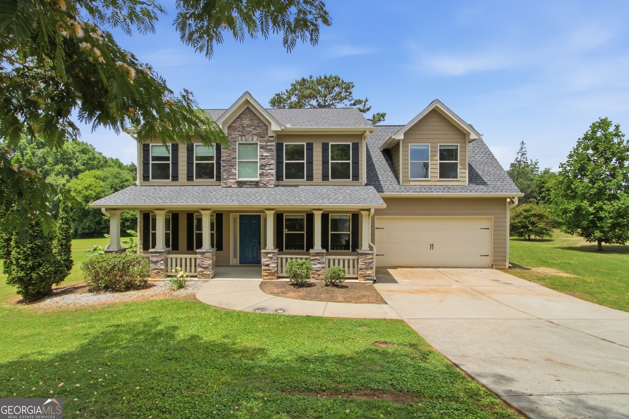 5 bedroom, 2 bathroom, 2,102 sq ft single family residence sold at 454 Woodbriar Drive, Jefferson, GA 30549