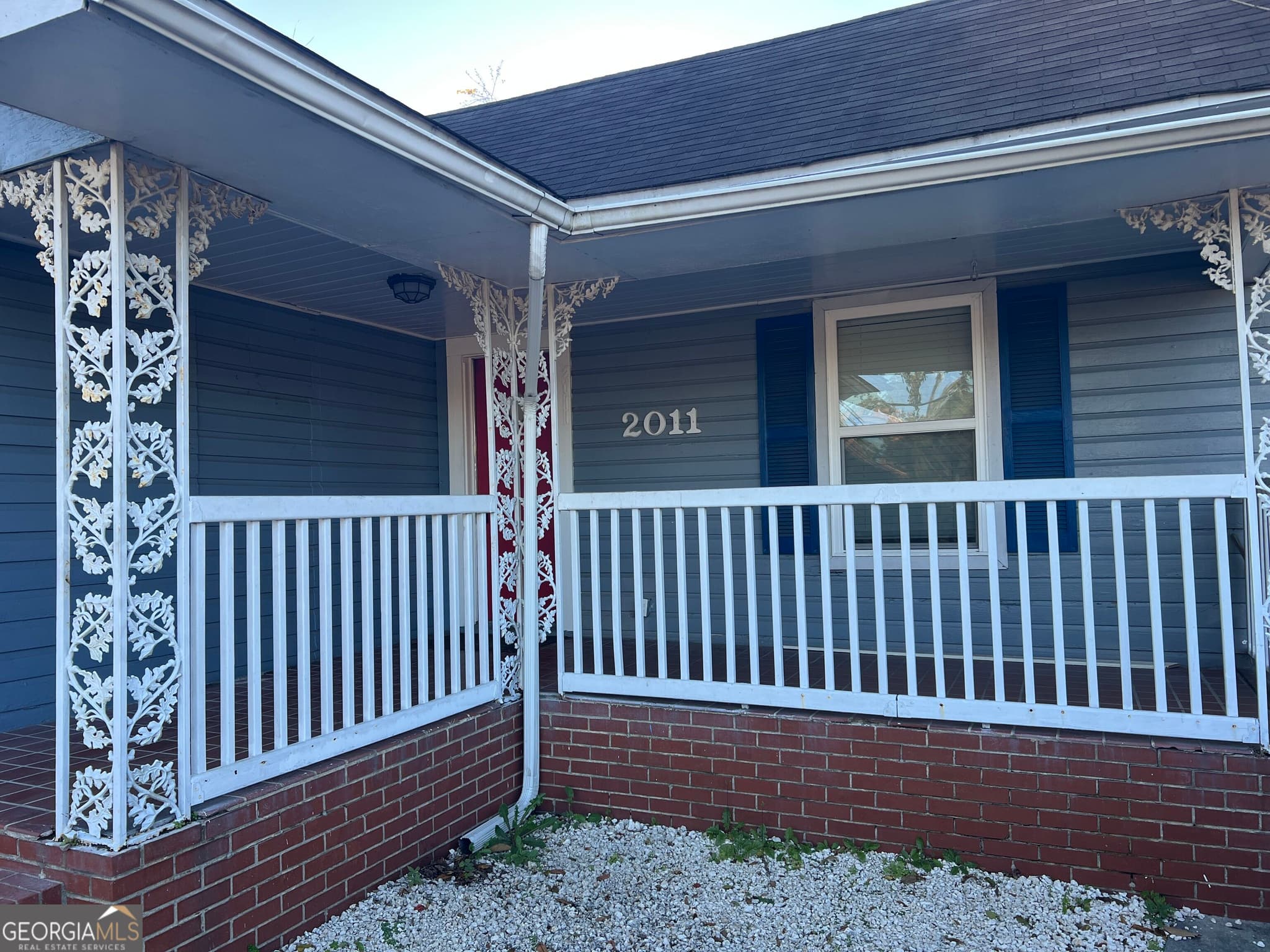 2 bedroom, 2 bathroom, 1,035 sq ft single family residence under contract at 2011 Albany Street, Brunswick, GA 31520